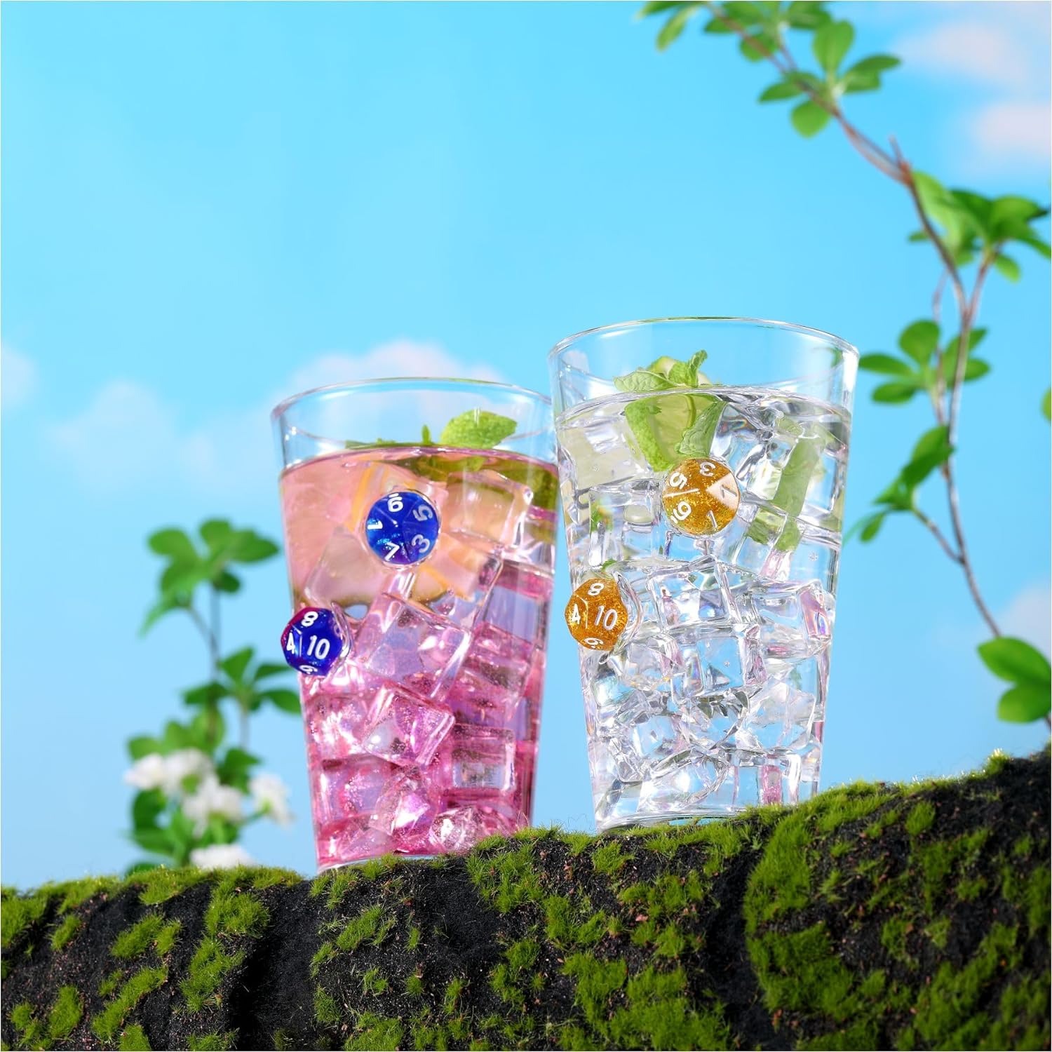 LIIGEMI Set of 2,Drinking Glasses with DND Dice Embedded,Handmade Beer Glasses, 16 oz Highball Glass Drinking Glasses,Gift for D&D or RPG Player(Golden)