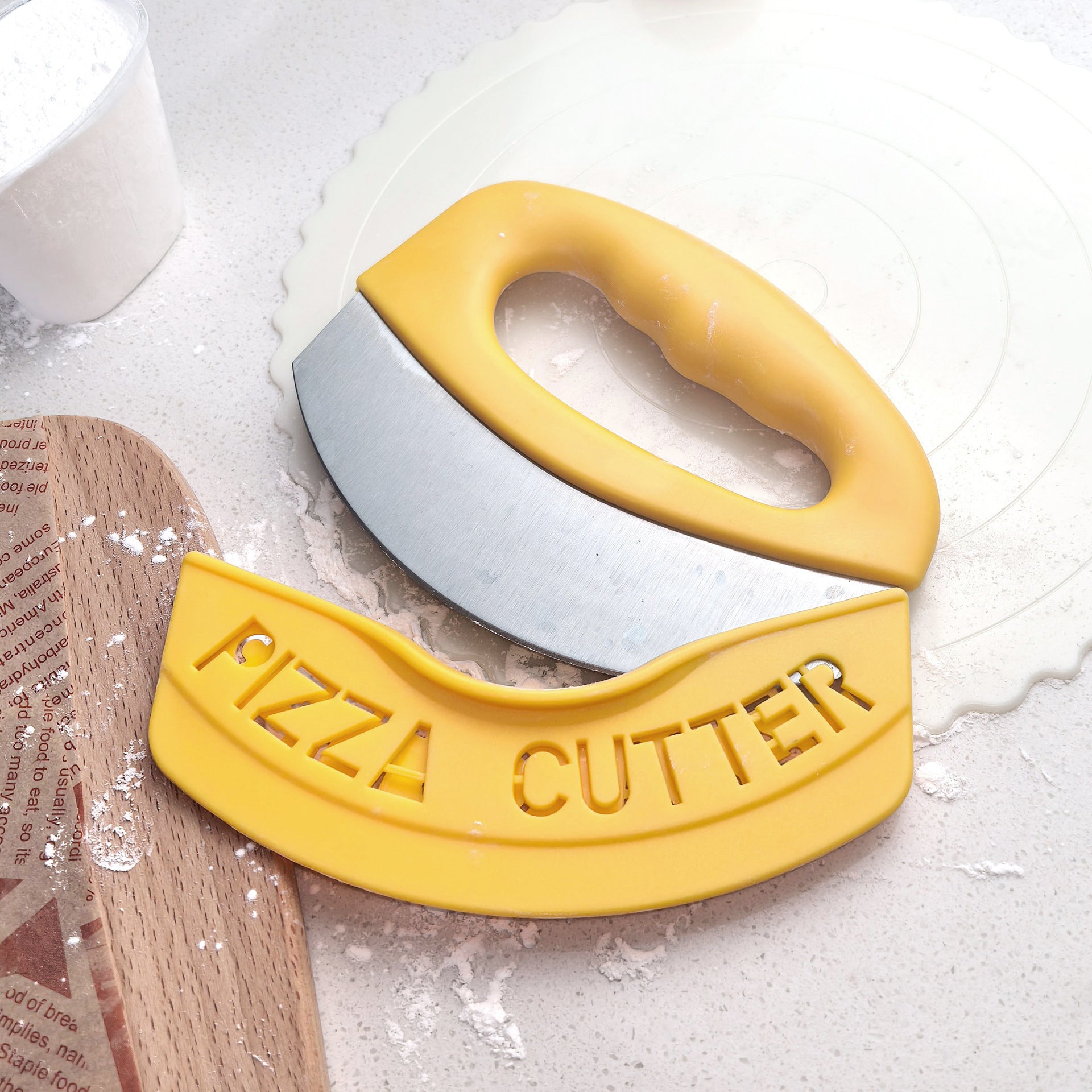 LIIGEMI Professional Pizza Cutter Rocker, Effortless Cutting for Thick Crust,Stainless Steel Blade Pizza Slicer with Non-Slip Ergonomic Handle(Yellow)