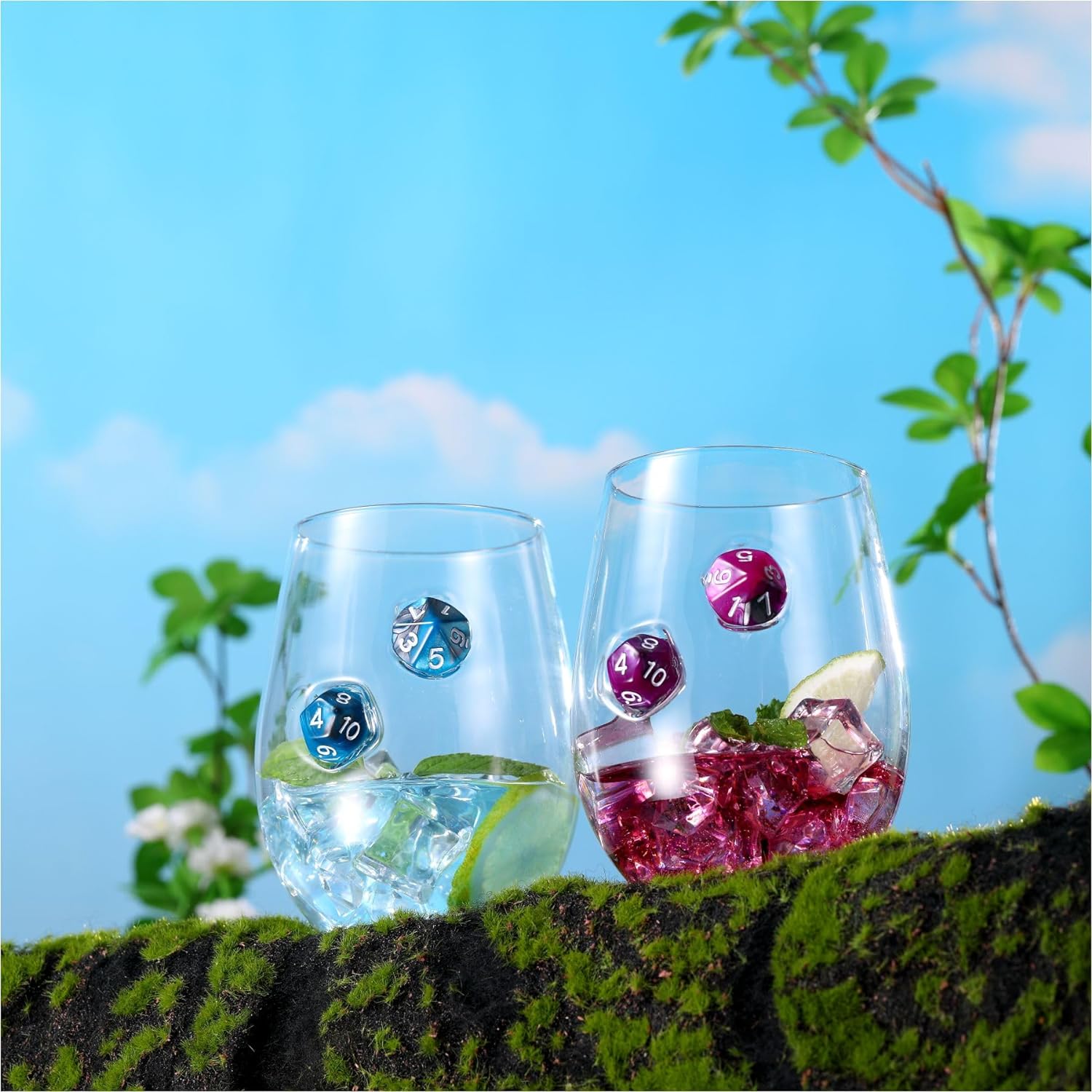 LIIGEMI Stemless Wine Glass with DND Dice Embedded, Handmade Red Wine Glasses, Drinking Glasses, 18.5 oz，Set of 2，Gift for D&D or RPG Player（Blue）